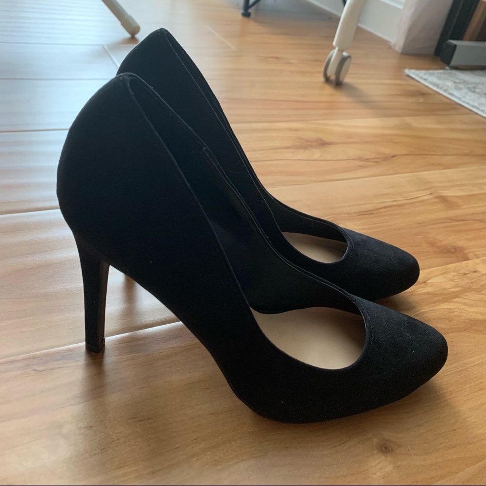 Lauren Conrad Black Heels - Picture 4 of 5